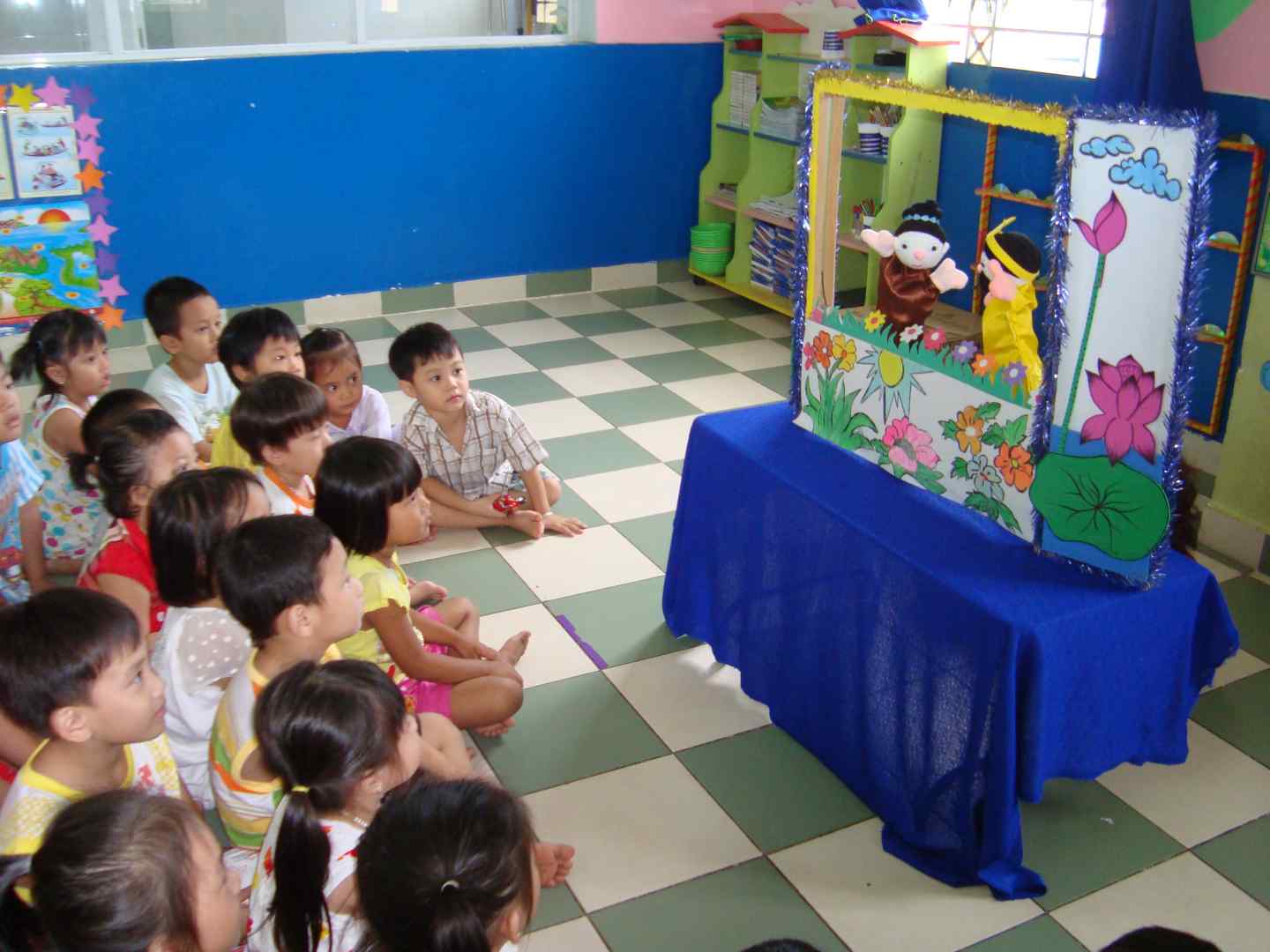 hình 2- trẻ tham gia hoạt động giáo dục ở nhóm lớp - Copy